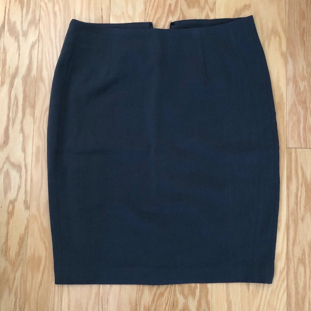The Limited work pencil skirt navy size 4. New.